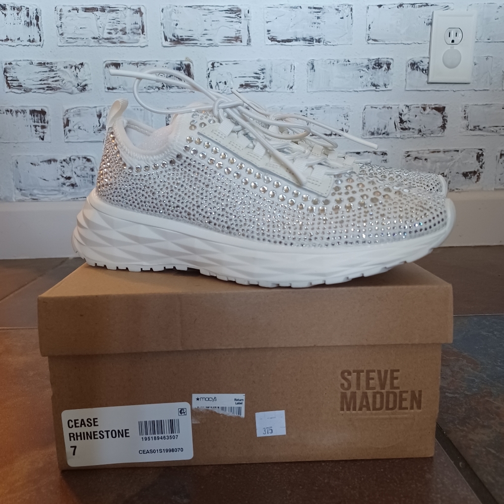 Steve Madden White Crystal Sneakers Brand New - Picture 12 of 16